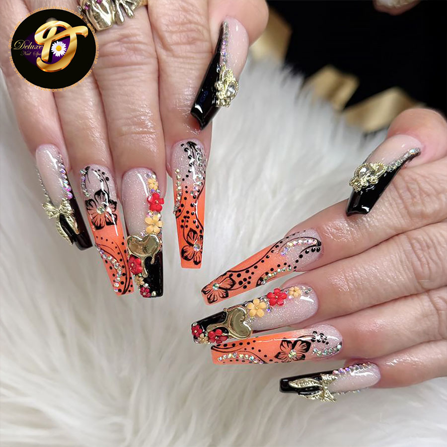 Deluxe Nail Spa 