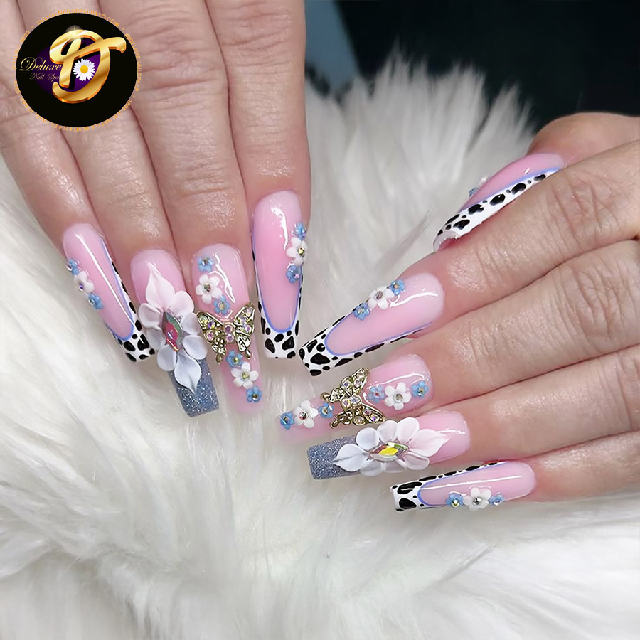 Deluxe Nail Spa 