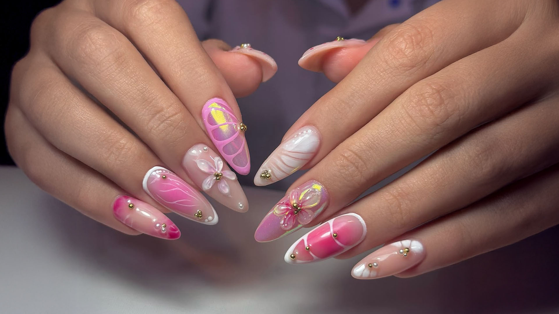 Deluxe Nail Spa 